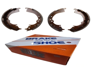 ZAPATAS. F. 2L, HIACE LITEACE, DAIHATSU 90-98 (FN-2335)-NIBK